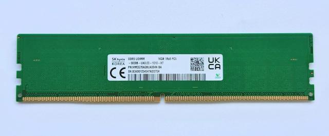 SK hynix HMCG78AGBUA084N 16GB DDR5-5600 UDIMM module