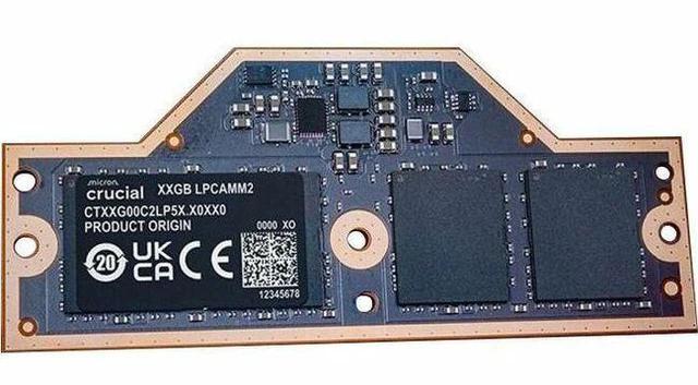 Crucial CT32G85C2LP5 32GB LPDDR5X-8533 LPCAMM2 module
