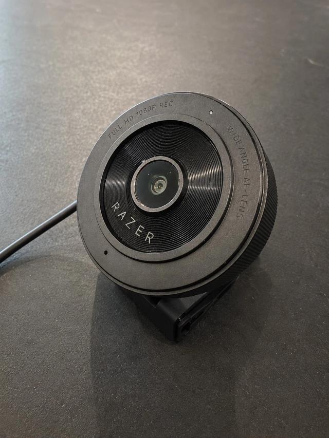 Razer Kiyo X Full HD Streaming Webcam - Black